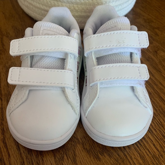 Brand New Kids Adidas shoes. - Picture 4 of 5